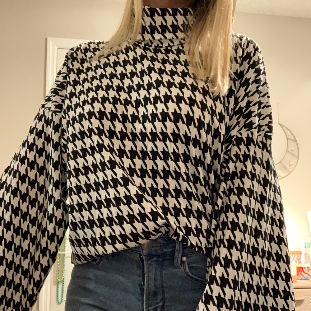 Pretty Little Thing turtleneck